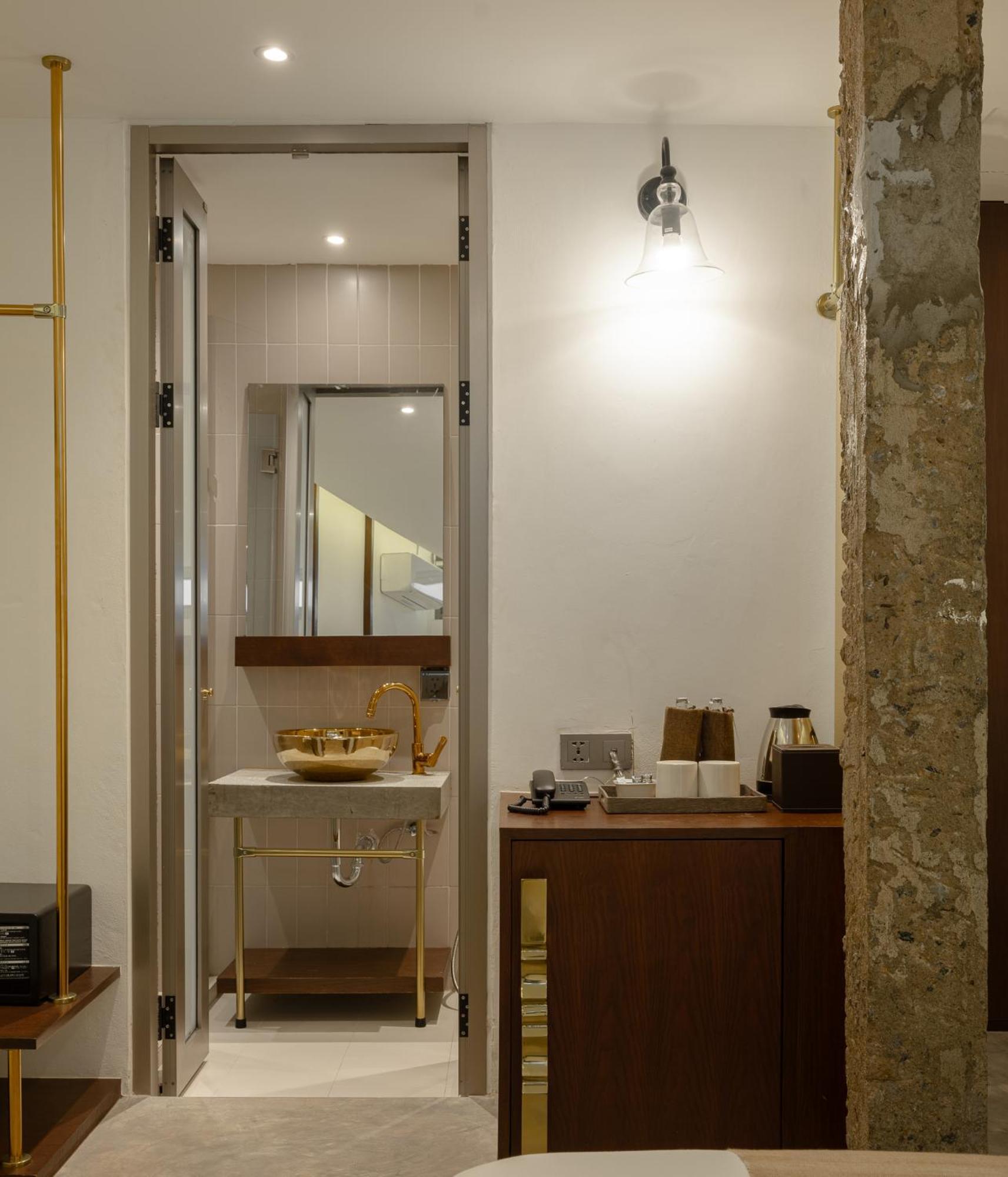 Nidhra Boutique Hotel Bangkok Sukhumvit Bilik gambar